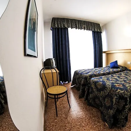 Primo Hotel